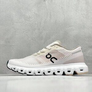 ☁️ On Cloud 6 – Running Shoes